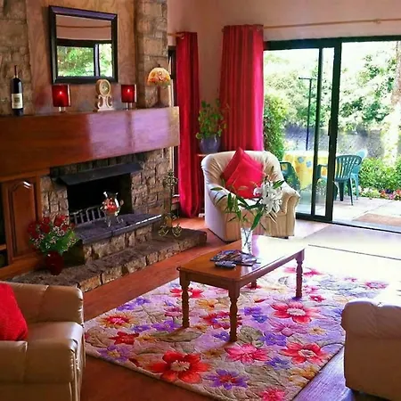 Pensión View House 3*