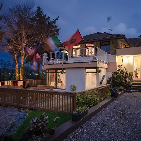 Pensión View House